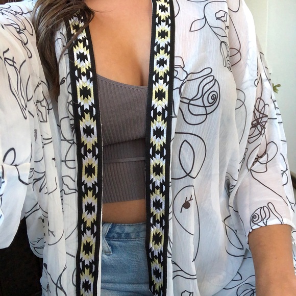 Longline Kimono Beach Cover-Up with Geometric Metallic Trim (Sukiso) - Picture 6 of 13